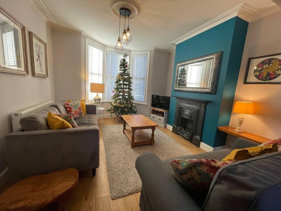 Gloucester Rd 2 Mins Away - Fab, New, Trendy House Bristol Exterior foto